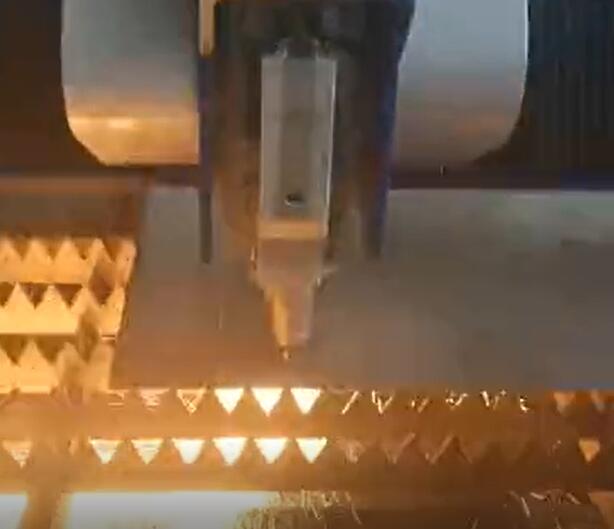 數(shù)控等離子切割機(jī) 數(shù)控等離子切割機(jī)