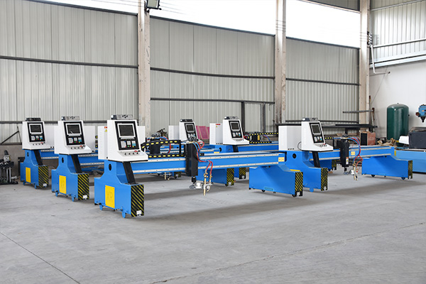 數(shù)控等離子切割機(jī) 數(shù)控等離子切割機(jī)