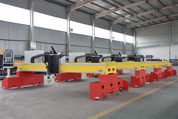 山東龍門式數控切割機 山東龍門式數控切割機