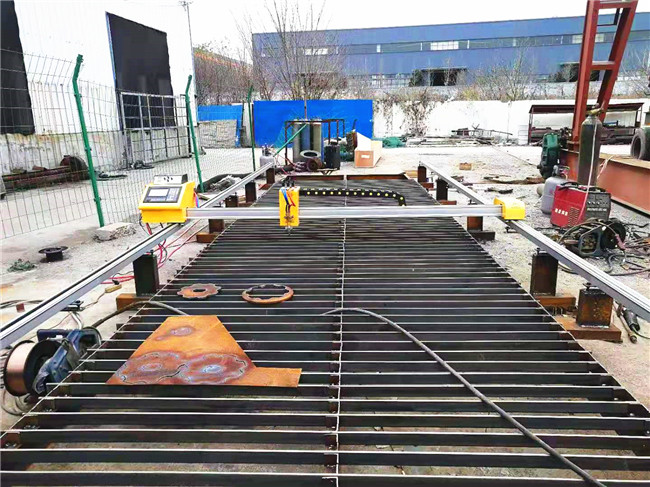 小龍門式等離子火焰切割機(jī)07