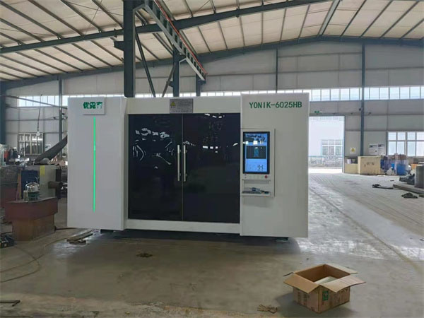 新型光纖激光切割機(jī)有哪些特點(diǎn)和優(yōu)勢?